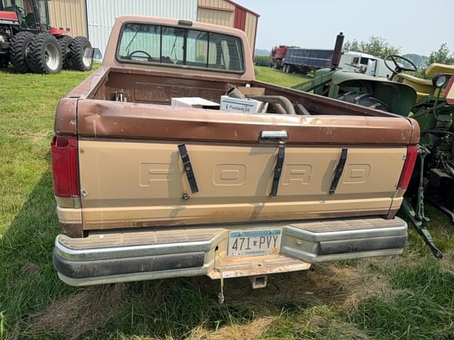 Image of Ford F-250 equipment image 4