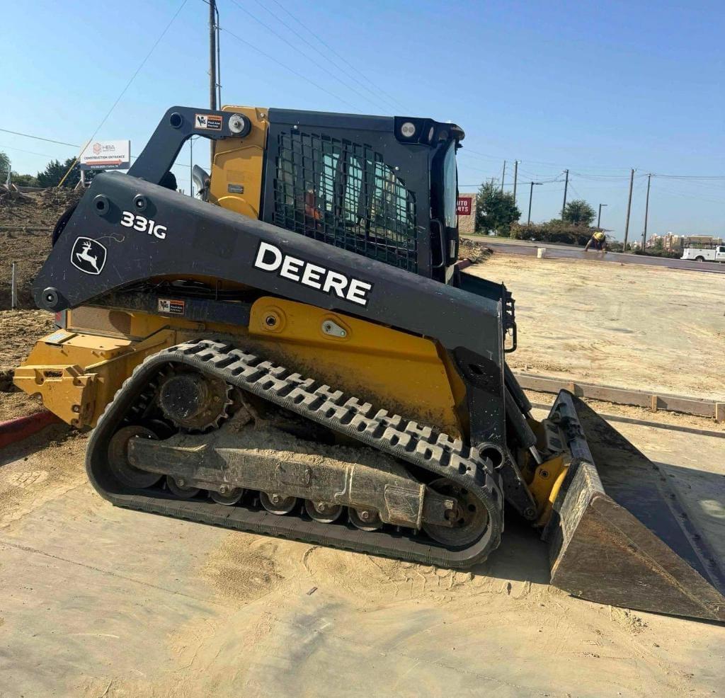 Image of John Deere 331G Primary image