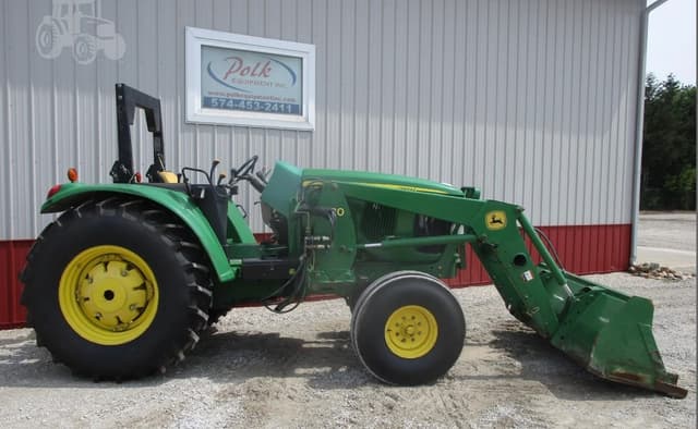 Image of John Deere 6120L equipment image 4