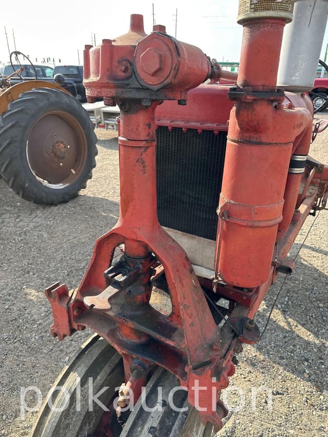 Image of Farmall F-20 equipment image 3