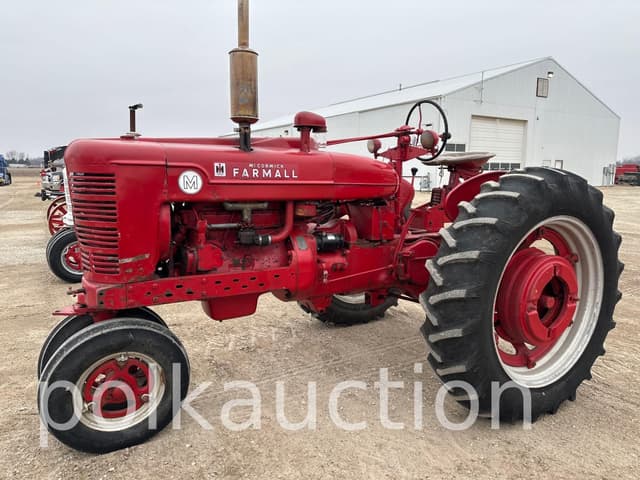Image of Farmall M equipment image 4