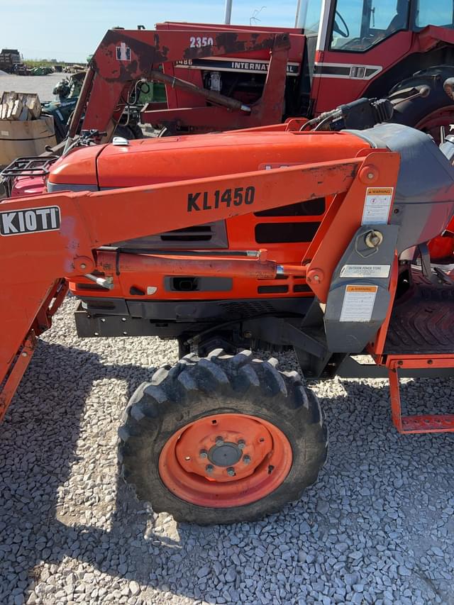 Image of Kioti DK35 equipment image 2
