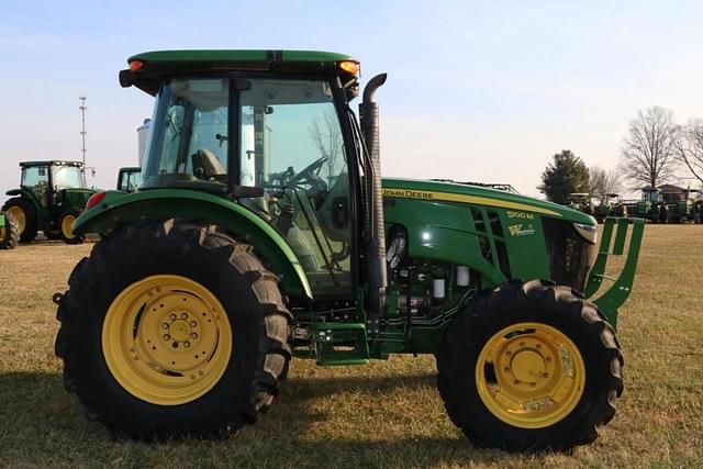 Image of John Deere 5100M equipment image 1