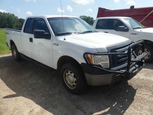 Image of Ford F-150 equipment image 1