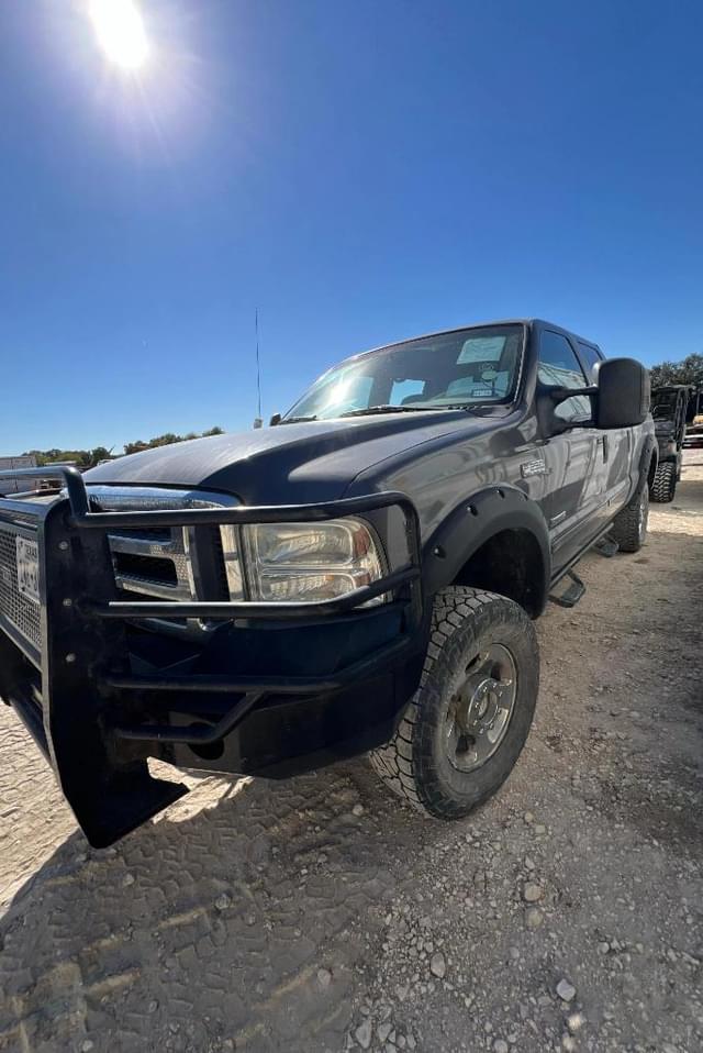 Image of Ford F-250 equipment image 4