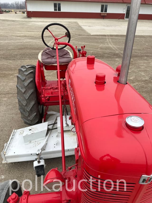 Image of Farmall A equipment image 2
