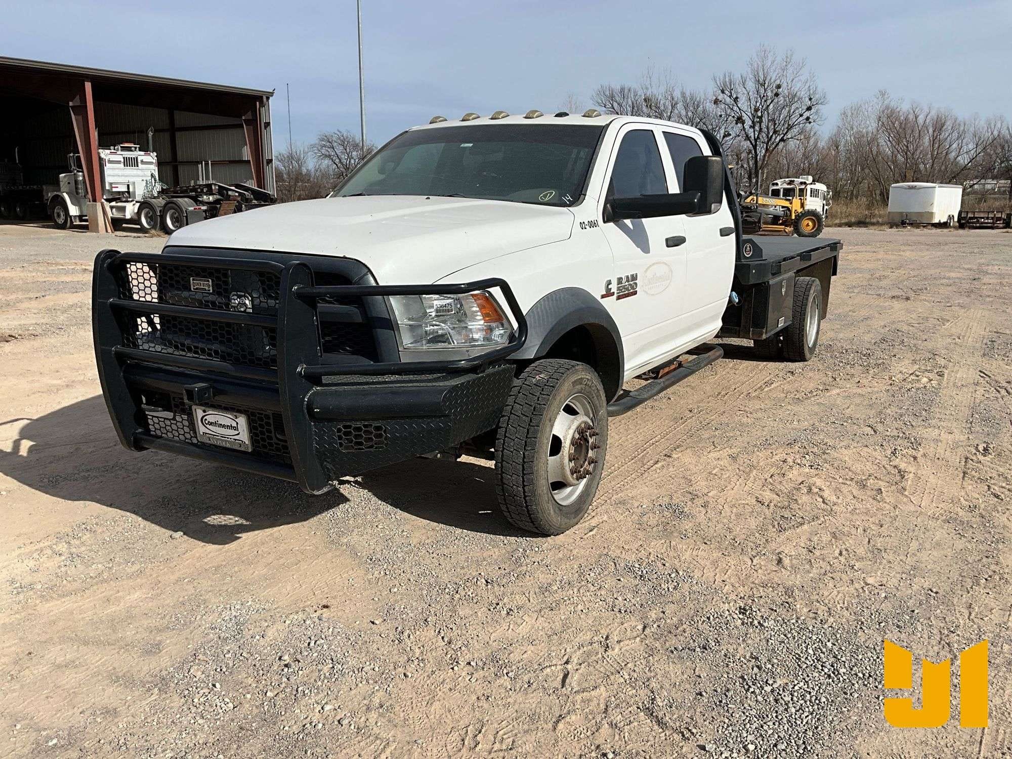 2014 Dodge Ram 5500 Equipment Image0