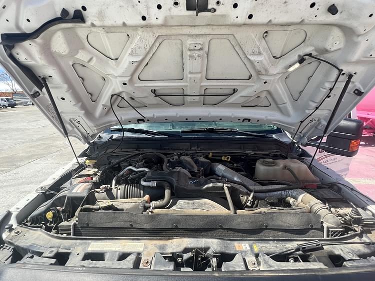 Main image Ford F-550 10