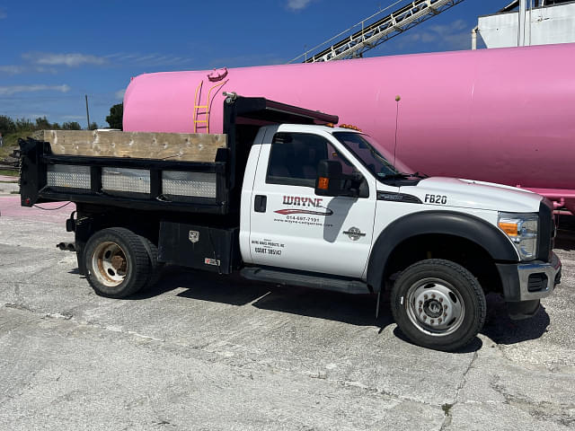 Image of Ford F-550 equipment image 3