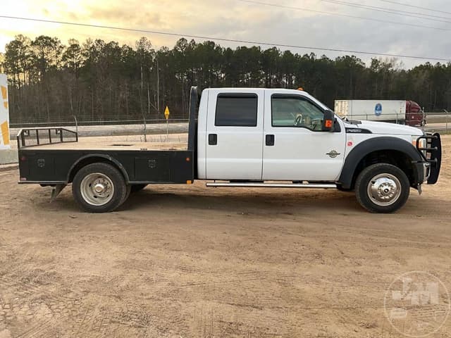 Image of Ford F-550 equipment image 3