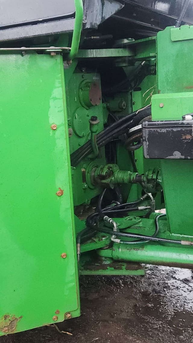 Image of John Deere 8760 equipment image 3