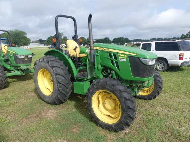Image of John Deere 5075E equipment image 1