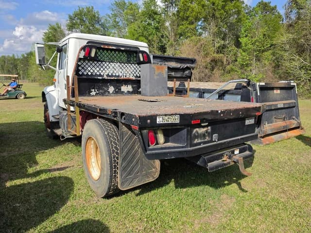 Image of International 4900 equipment image 1