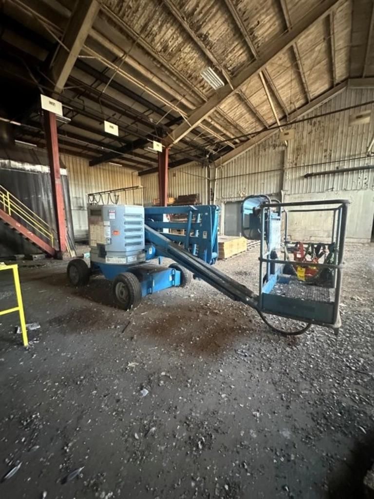 1992 Genie Z-45/22 Equipment Image0