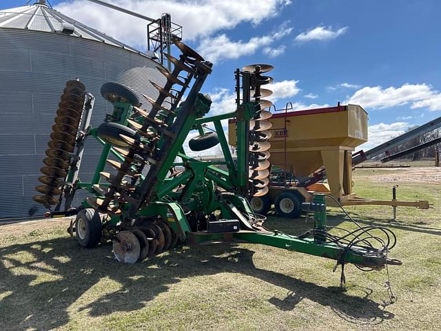 Image of John Deere 2623 equipment image 1