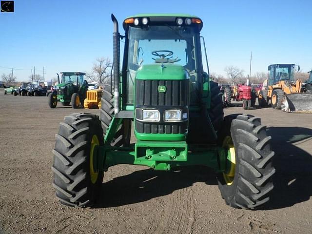 Image of John Deere 7130 equipment image 1