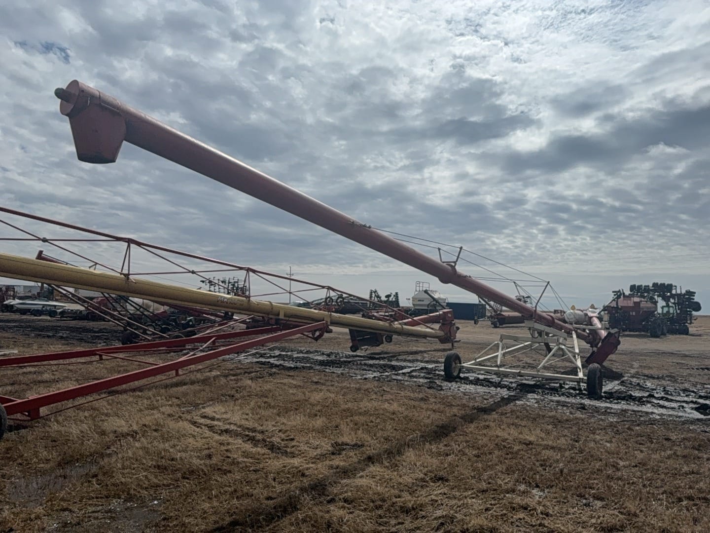 Farm King 10x70 Equipment Image0