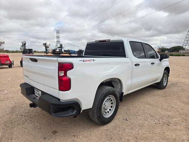Image of Chevrolet 1500 equipment image 3