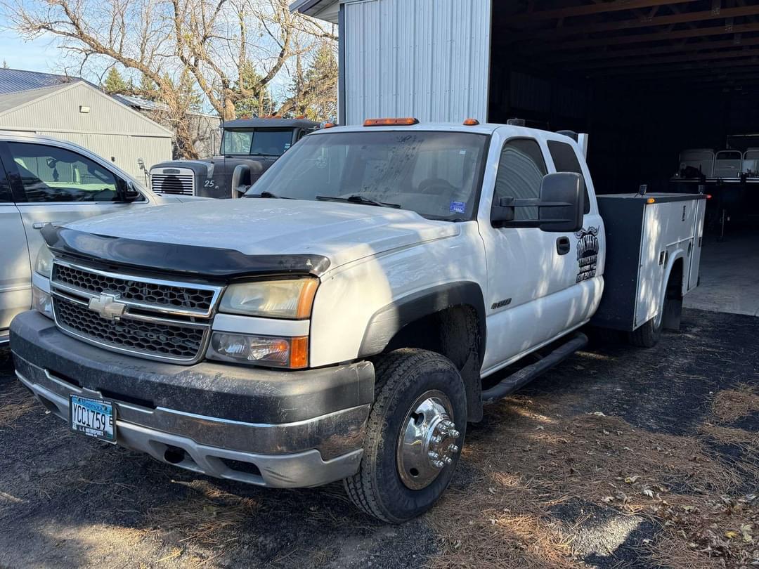 Image of Chevrolet 3500 Primary image