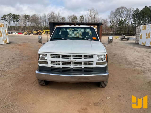 Image of Chevrolet GMT400 equipment image 1