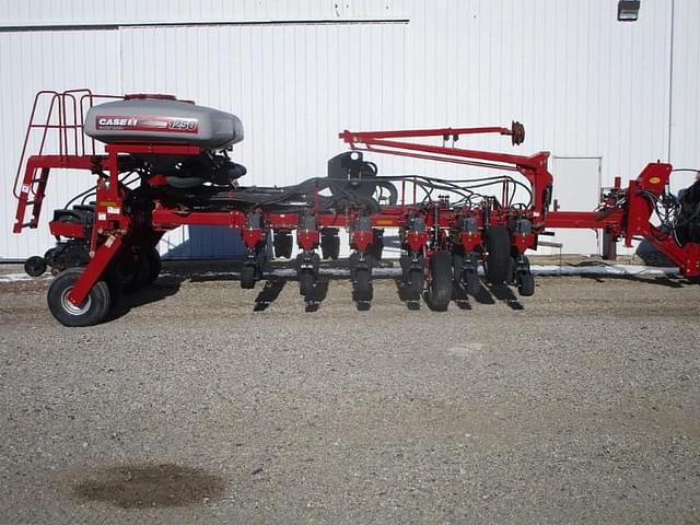 Image of Case IH 1250 equipment image 1