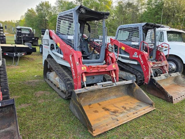 Image of Takeuchi TL8R2 equipment image 4