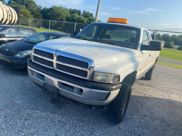 Image of Dodge Ram 2500 equipment image 3