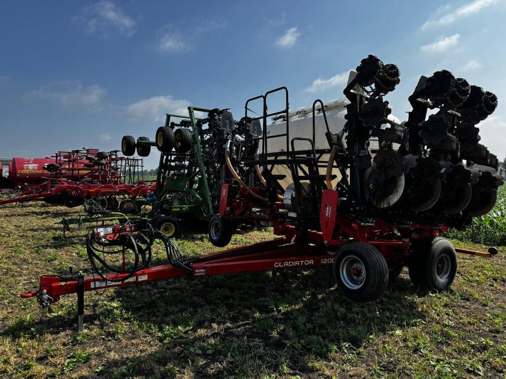 Image of Kuhn Krause Gladiator 1200 Primary image