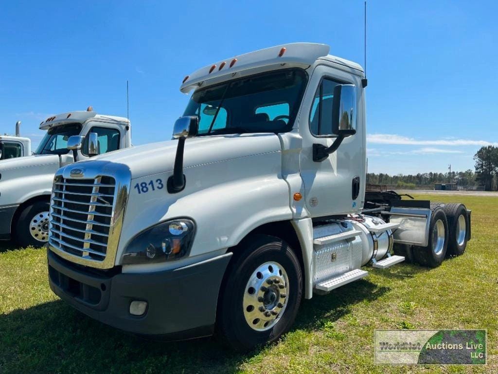 Main image Freightliner Cascadia 125