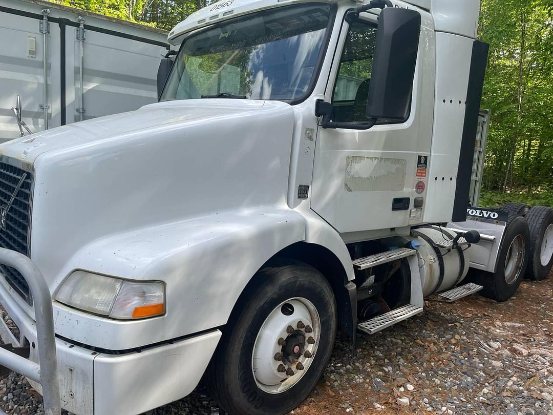 Image of Volvo VNM Image 0