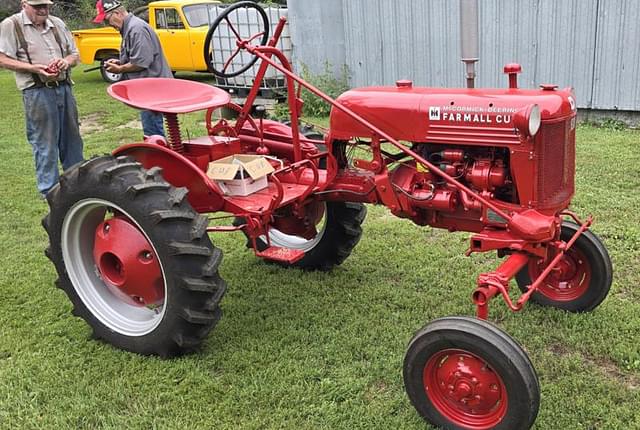 Image of Farmall Cub equipment image 1