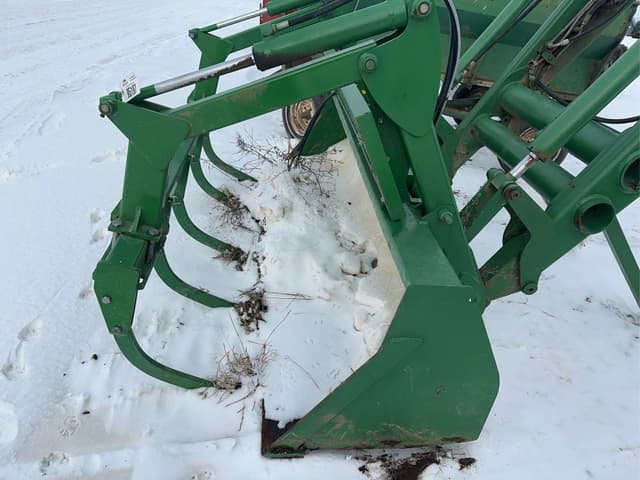 Image of John Deere 840 equipment image 2