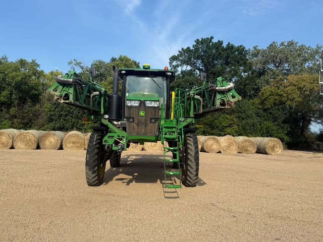 Image of John Deere R4038 equipment image 3