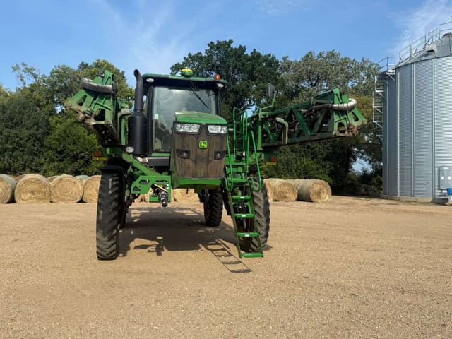Image of John Deere R4038 equipment image 4