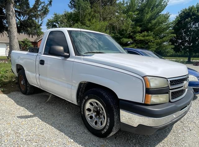 Image of Chevrolet C1500 equipment image 4