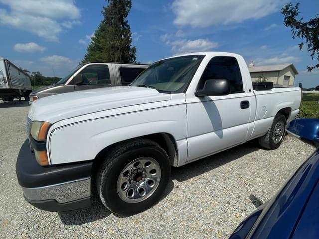 Image of Chevrolet C1500 equipment image 3