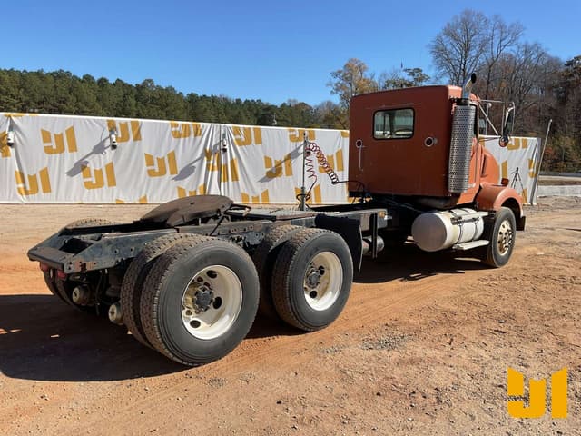 Image of Kenworth T450 equipment image 4