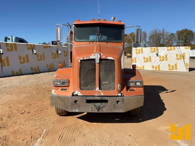 Image of Kenworth T450 equipment image 1