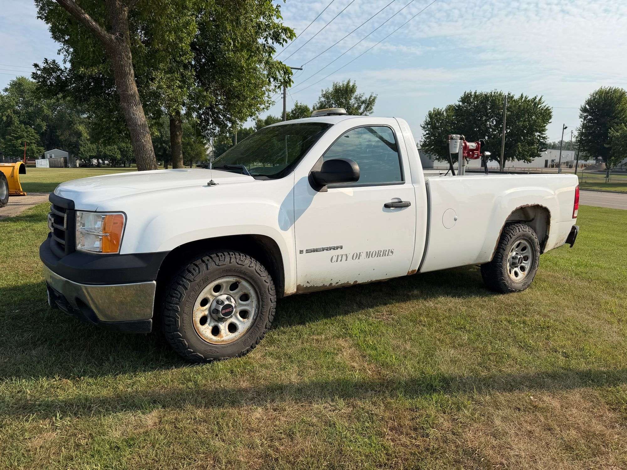 2008 GMC 1500 Equipment Image0