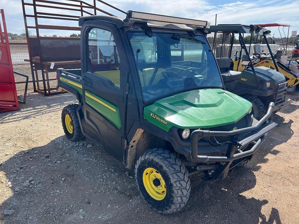 Image of John Deere XUV 835M Primary image