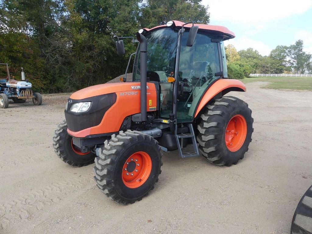 Image of Kubota M7060 Primary image