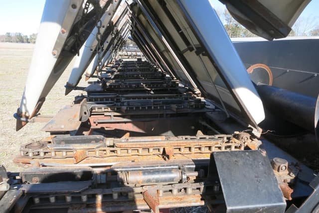 Image of AGCO 3000 equipment image 4