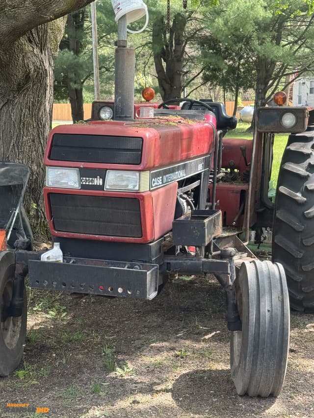 Image of Case IH 695 equipment image 1