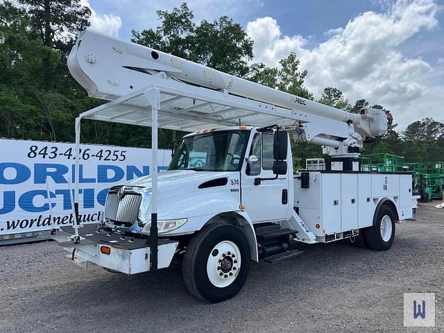 Image of International Durastar 4300 equipment image 1