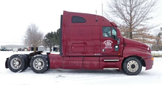 Image of Kenworth T2000 equipment image 3