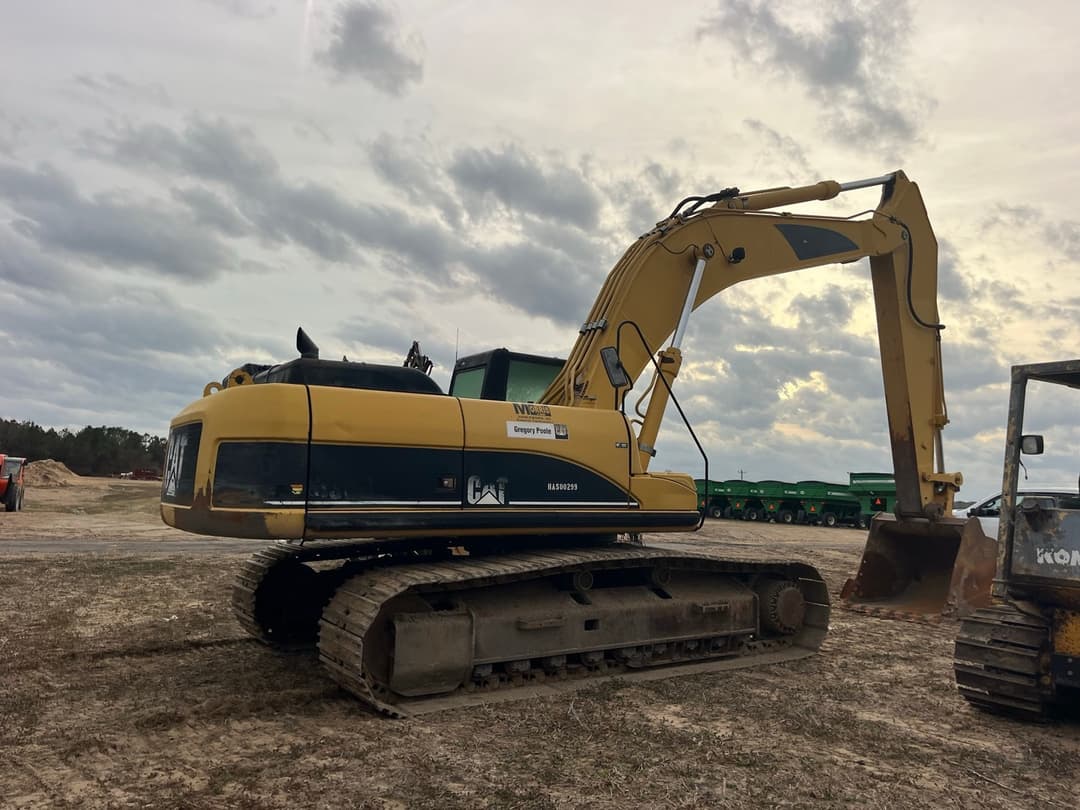 Image of Caterpillar 330D Primary image