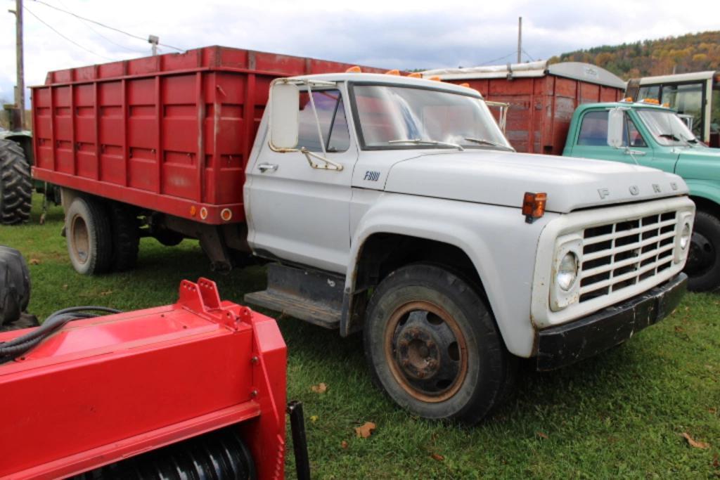 Image of Ford F-600 Primary image