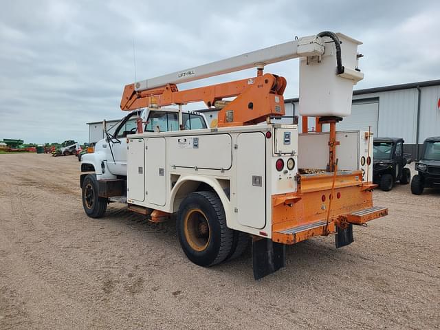Image of GMC Topkick equipment image 3