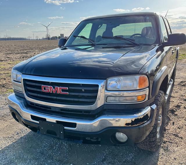 Image of GMC 2500 equipment image 1