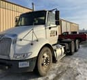 2004 International 8600 Image